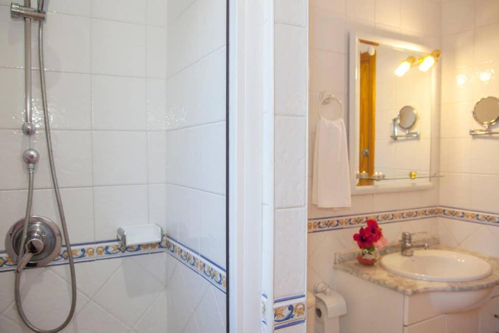 Villa Sirena Cala'N Blanes  Екстериор снимка